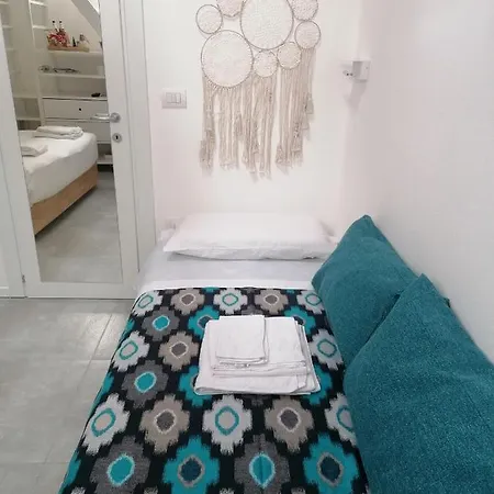 Buona Onda, Piccola Onda Accogliente Sul Mare